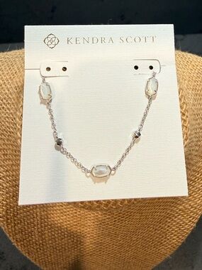 Kendra Scott Emilie 3 Stone Necklace